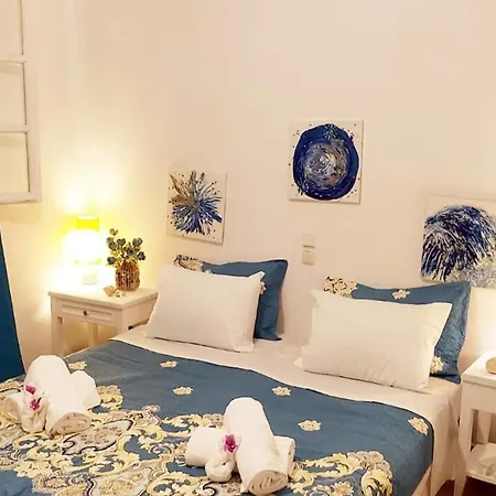 Guest house Special Rate Due To Pre Renovation! Bohemian Island House Pool And Beach *