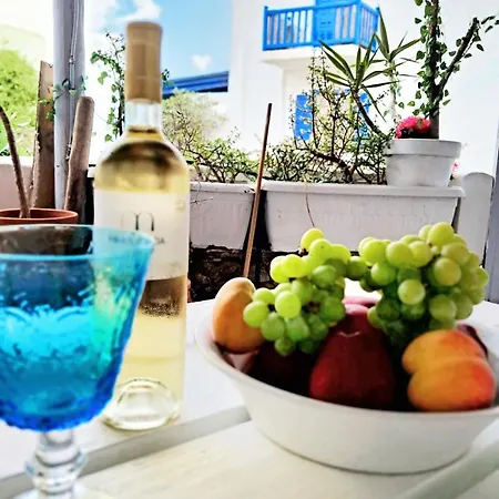 Guest house Special Rate Due To Pre Renovation! Bohemian Island House Pool And Beach *